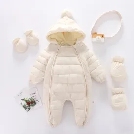 Breathable windproof thermal suit with hood and multi-variant zip