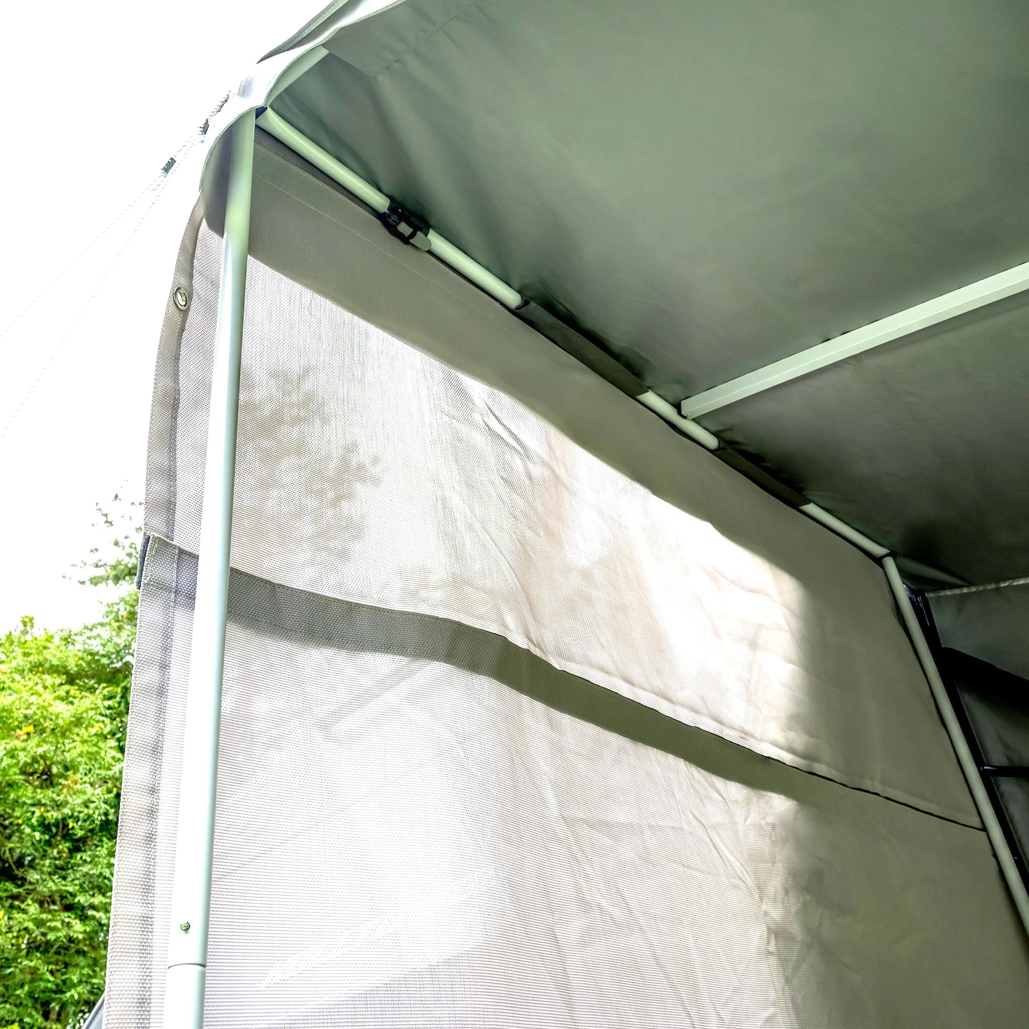 Caravan BBQ Porch