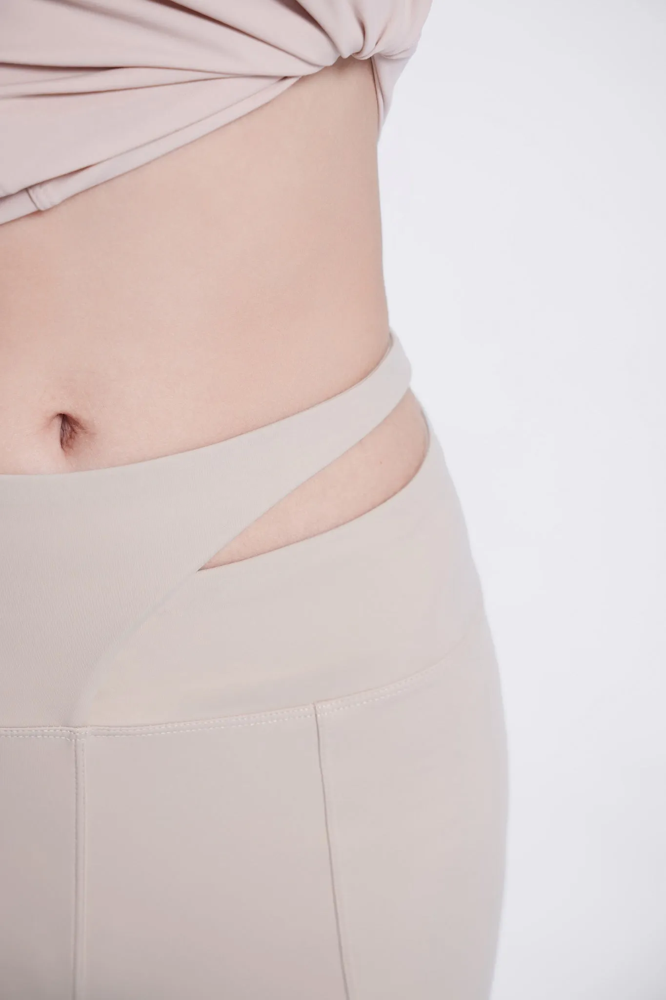 Cut-out Yoga Pants Light