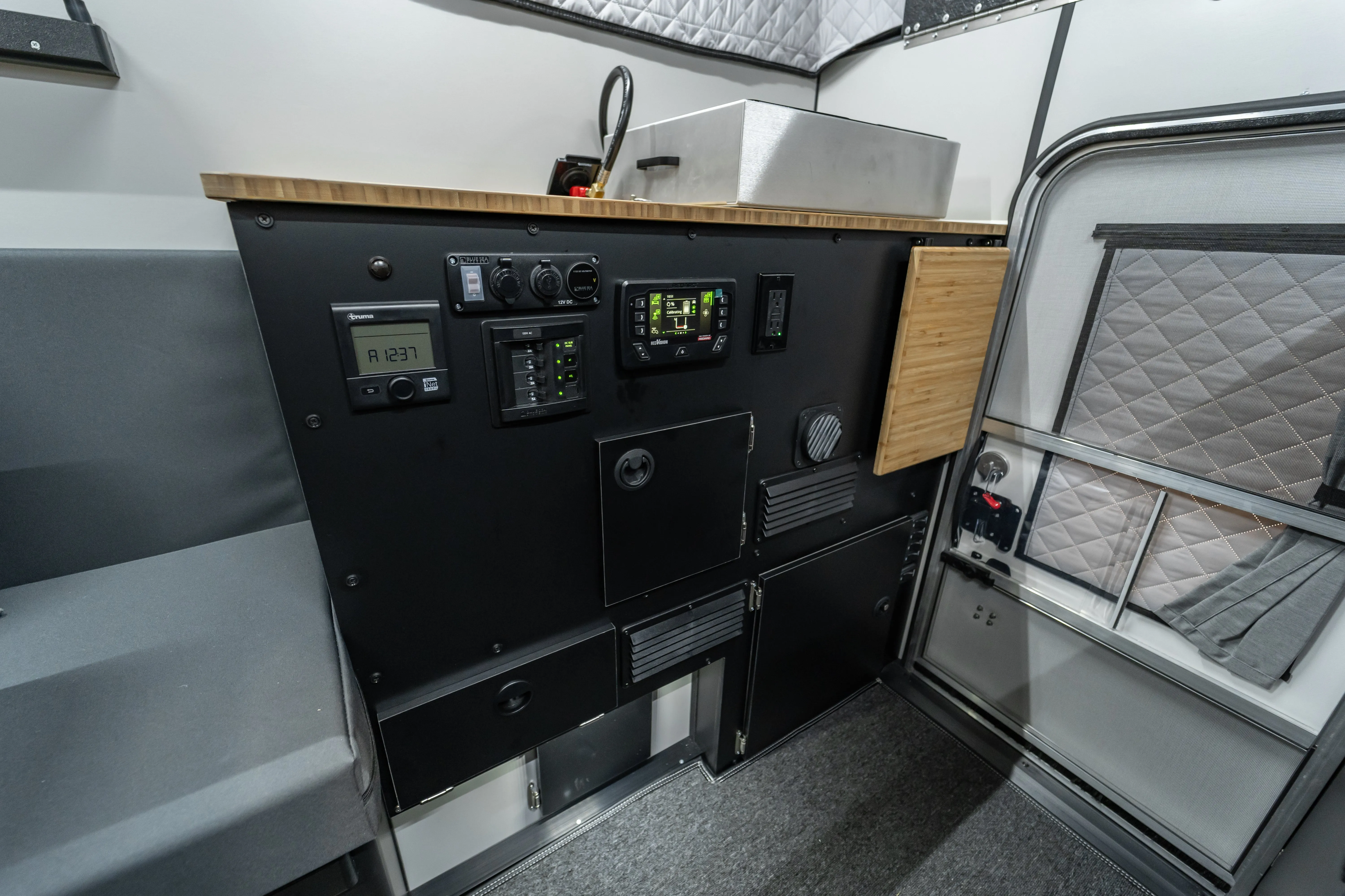 Orvis Special Edition Grandby Four Wheel Camper