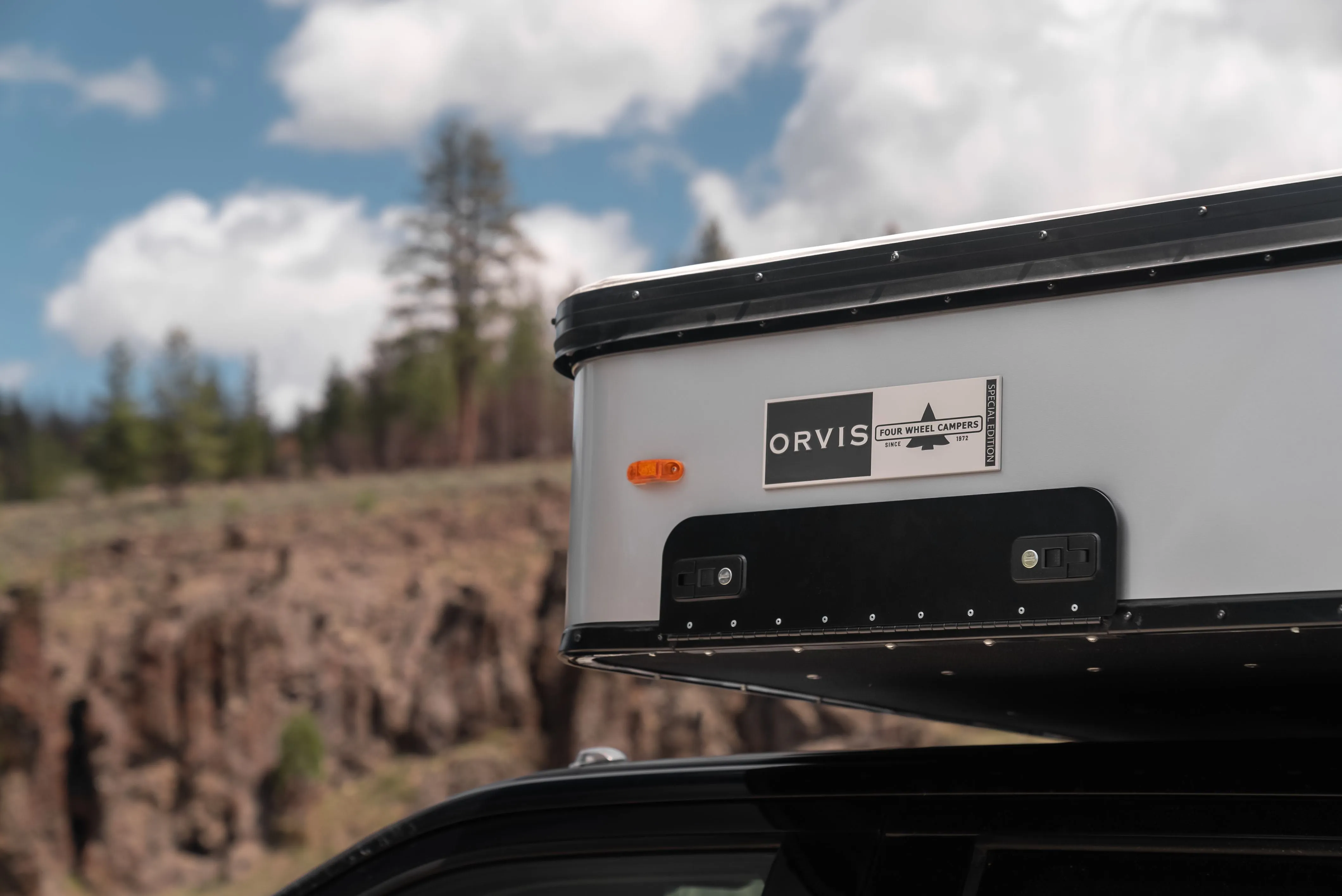 Orvis Special Edition Grandby Four Wheel Camper